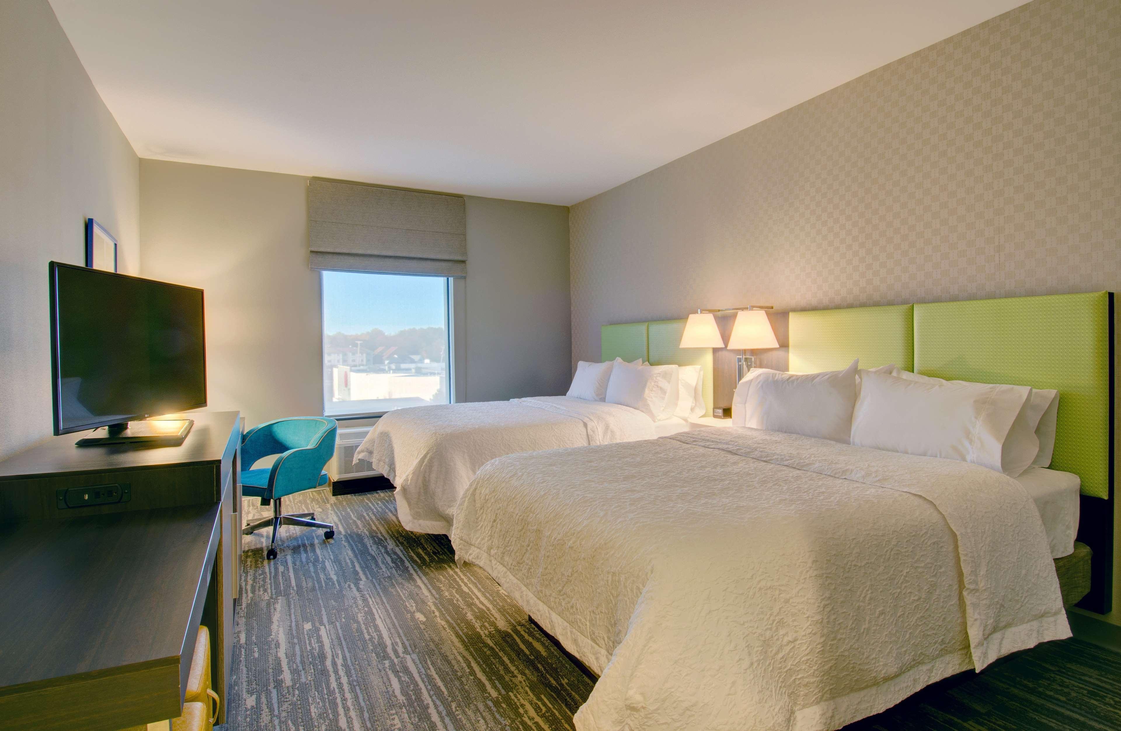 Hampton Inn & Suites Boston/Стоутън Екстериор снимка