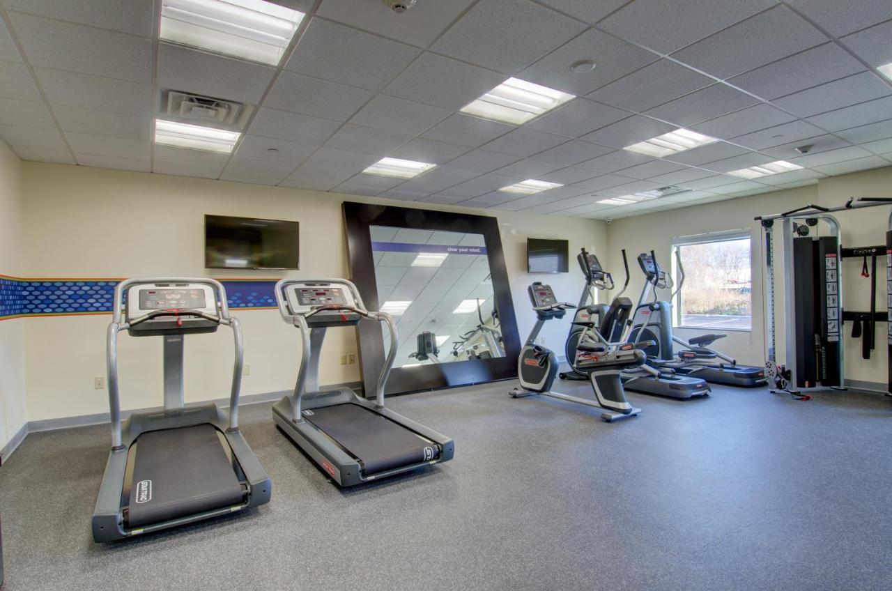 Hampton Inn & Suites Boston/Стоутън Екстериор снимка